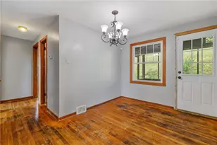 112 Chestnut Pl, Manor, PA 15665 - Photo 6
