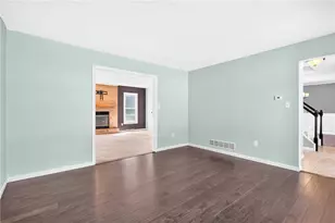 7020 Franklin Rd, Seven Fields Boro, PA 16046 - Photo 16