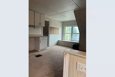 141 E Leasure Avenue, New Castle, PA 16101 - Photo 24