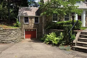 1025 Washington Ave, Oakmont, PA 15139 - Photo 1