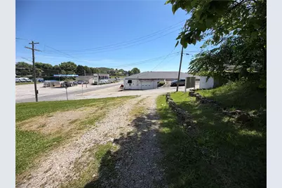 784 E High Street, Franklin Township, PA 15370 - Photo 14