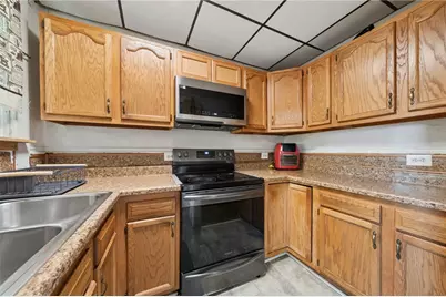 308 Pine St, Latrobe, PA 15650 - Photo 10