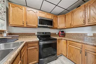 308 Pine St, Latrobe, PA 15650 - Photo 10