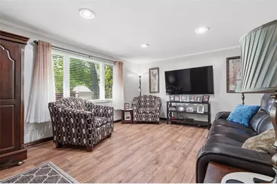 32 Sunset Dr, Kennedy Township, PA 15108 - Photo 6