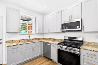 343 Johnston Ave, Pittsburgh, PA 15207 - Photo 14