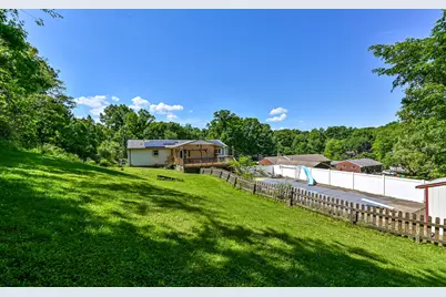 740 Broadway, Pine Township, PA 15090 - Photo 18