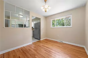 4826 Criss Rd, Bethel Park, PA 15102 - Photo 8