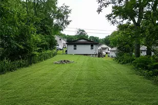 1119 Layton Rd, Oakland Township, PA 16001 - Photo 22