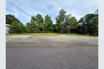101 Randolph St, Wayne Township, PA 16117 - Photo 8