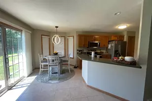 2416 Pebble Creek Ct Ct, Hermitage, PA 16148 - Photo 18