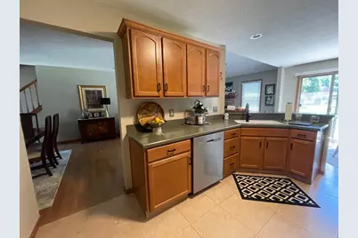 2416 Pebble Creek Court Court, Hermitage, PA 16148 - Photo 16