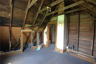 233 Allen Ave, Donora, PA 15033 - Photo 24