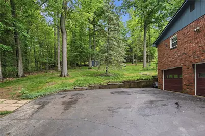 225 Woodcroft Rd, Economy, PA 15005 - Photo 42