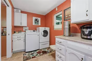 225 Woodcroft Rd, Economy, PA 15005 - Photo 18