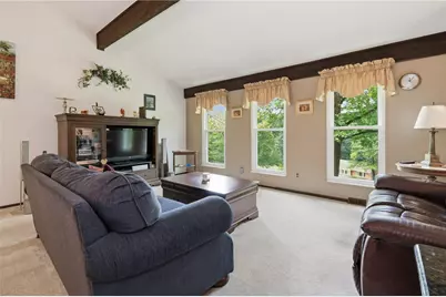 225 Woodcroft Rd, Economy, PA 15005 - Photo 12