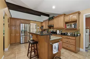 225 Woodcroft Rd, Economy, PA 15005 - Photo 4