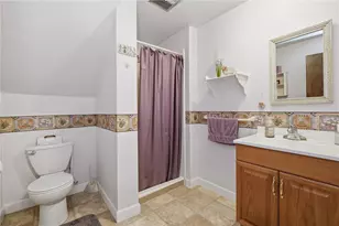 225 Woodcroft Rd, Economy, PA 15005 - Photo 32