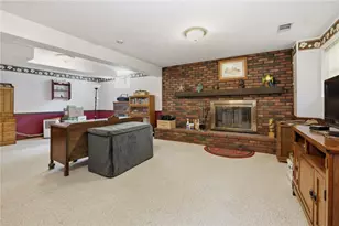 225 Woodcroft Rd, Economy, PA 15005 - Photo 30