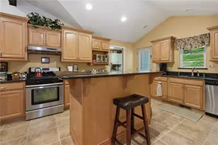225 Woodcroft Rd, Economy, PA 15005 - Photo 2