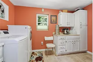 225 Woodcroft Rd, Economy, PA 15005 - Photo 16