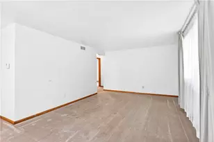 4830 Barberry St, Pittsburgh, PA 15207 - Photo 2