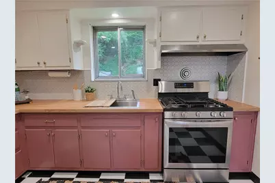 224 Herbst Rd, Kennedy Township, PA 15108 - Photo 12