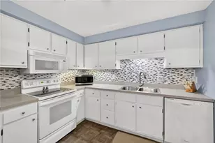 512 Dogwood Ct, Ross Twp, PA 15237 - Photo 14