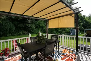 1264 Armstrong Dr, South Park, PA 15129 - Photo 22