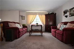 1264 Armstrong Dr, South Park, PA 15129 - Photo 4