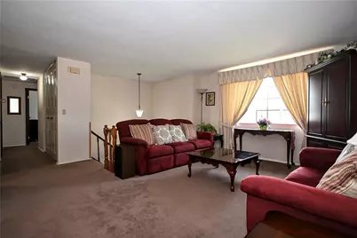 1264 Armstrong Dr, South Park, PA 15129 - Photo 6