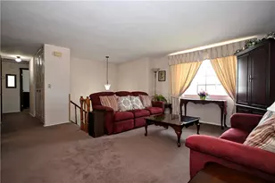 1264 Armstrong Dr, South Park, PA 15129 - Photo 6