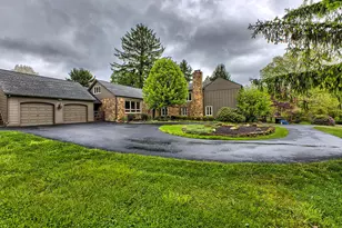 233 St Ives Dr, Hempfield Township, PA 15601 - Photo 1