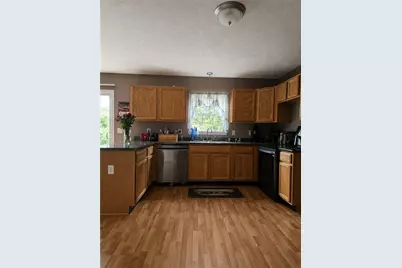 683 Fairview Rd, Washington Township, PA 16048 - Photo 4