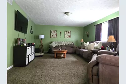 683 Fairview Rd, Washington Township, PA 16048 - Photo 14