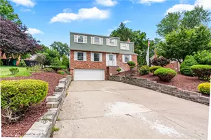6111 Great Dane Dr, Bethel Park, PA 15102 - Photo 20