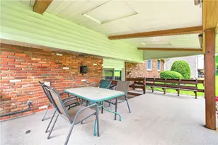 1 Bristol Dr, Greensburg, PA 15601 - Photo 20