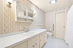 1 Bristol Dr, Greensburg, PA 15601 - Photo 34