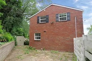 811 Parkside Ave, Pittsburgh, PA 15228 - Photo 2