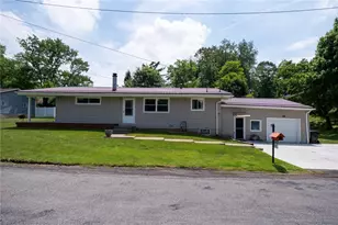 701 Pinchot St, Franklin Township, PA 16117 - Photo 2