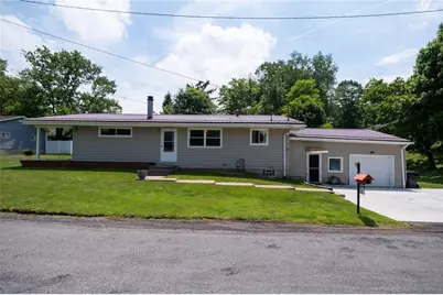 701 Pinchot St, Franklin Township, PA 16117 - Photo 2