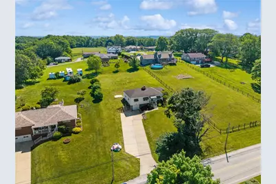 1221 Clay Pike, North Huntingdon, PA 15642 - Photo 4