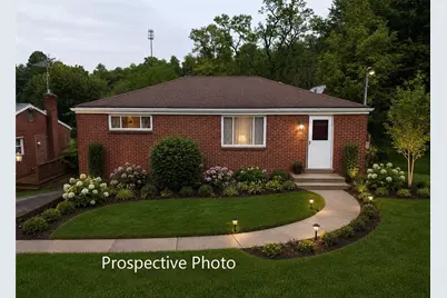 123 Broadlawn Dr, Elizabeth Twp/Boro, PA 15037 - Photo 2