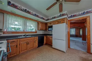412 Old Zelienople Rd, Franklin Township, PA 16117 - Photo 4