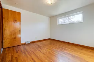 631 Charlotte Dr, Pittsburgh, PA 15236 - Photo 20