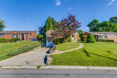 631 Charlotte Dr, Pittsburgh, PA 15236 - Photo 2