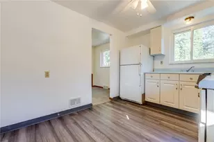 631 Charlotte Dr, Pittsburgh, PA 15236 - Photo 14