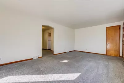 631 Charlotte Dr, Pittsburgh, PA 15236 - Photo 8