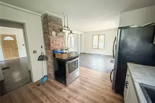 306 Meridian Rd, Twp of But NW, PA 16001 - Photo 14