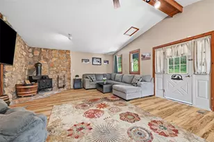 122 Grove Hill Rd, Economy, PA 15005 - Photo 14