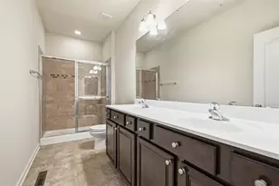 306 Trafalgar Square, Cranberry Township, PA 16066 - Photo 18